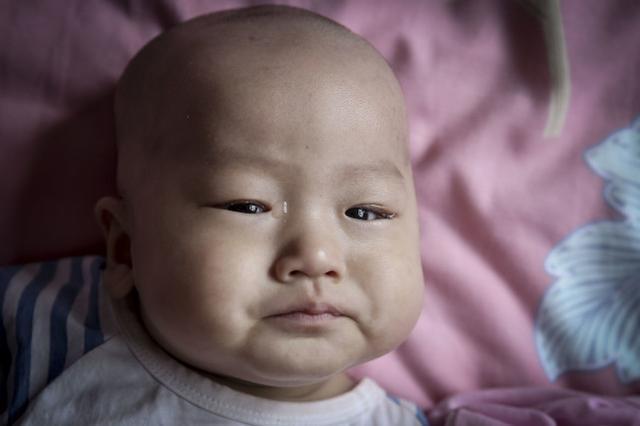  宝又命|女子曾亲手埋葬大儿子，今二宝又命悬一线，哭诉要把我往死里整