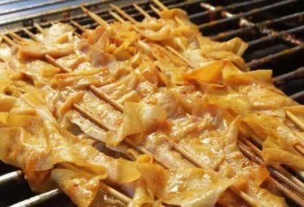  老板|吃烧烤时精明人从不点这4个菜，你却傻傻还在点老板人傻钱多