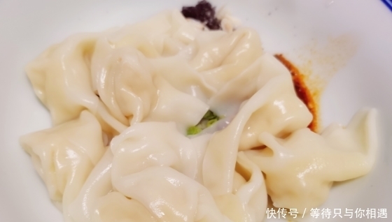 实惠|想吃馄饨不用出去买了，教你在家做，方便还实惠，看一次就会