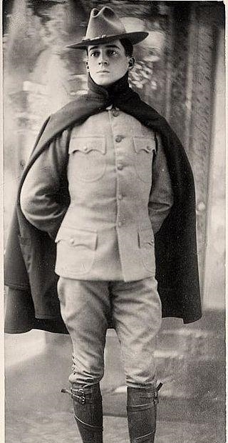 老爹|麦克阿瑟的发迹史,一个花花公子,如何在38岁就当上了美国将军?