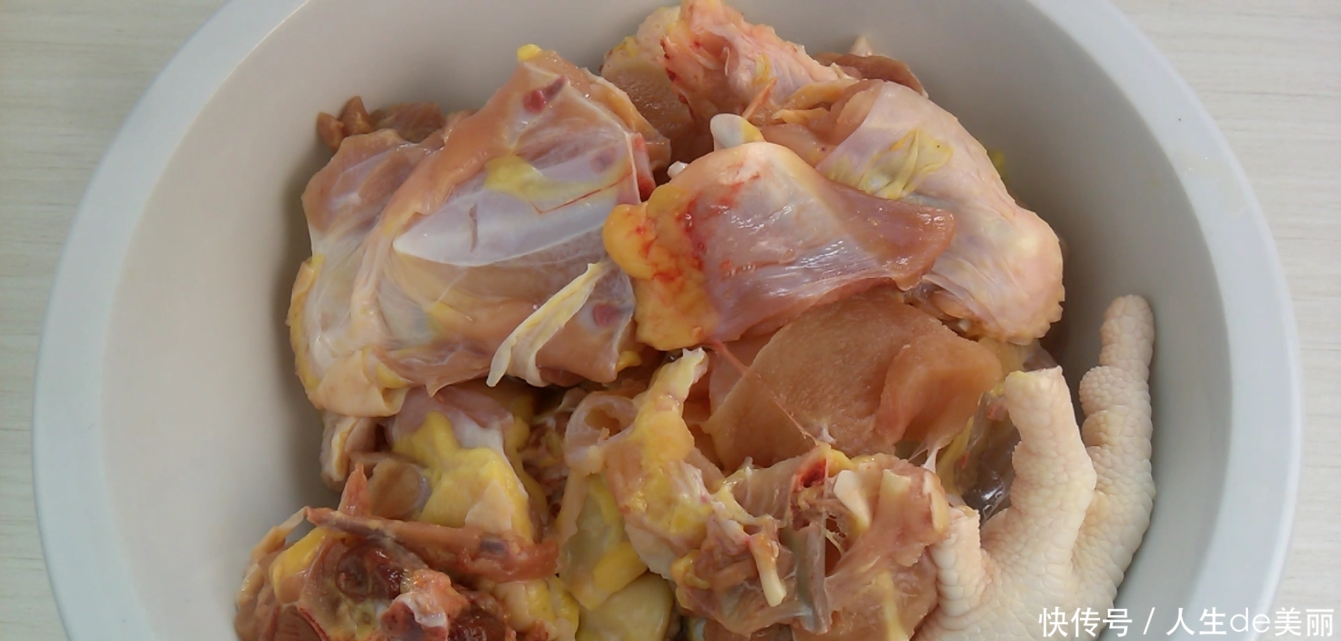 翻炒|大盘鸡的制作方法家常菜,这样做出的大盘鸡特别入味,真是太好吃