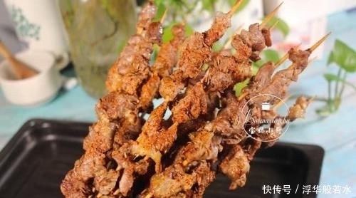 准火|烤羊肉串,我家十几年不变的方法,口感嫩入味,网友:去摆摊准火