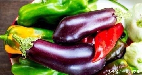 利器|如果炒茄子吸油怎么办?学会一招,无油利器!