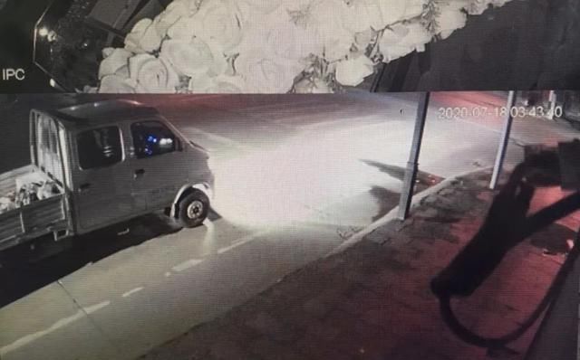  湖北仙桃人|民众紧张抗洪，三男子趁夜色盗走150万黄金，未料48小时后就被抓