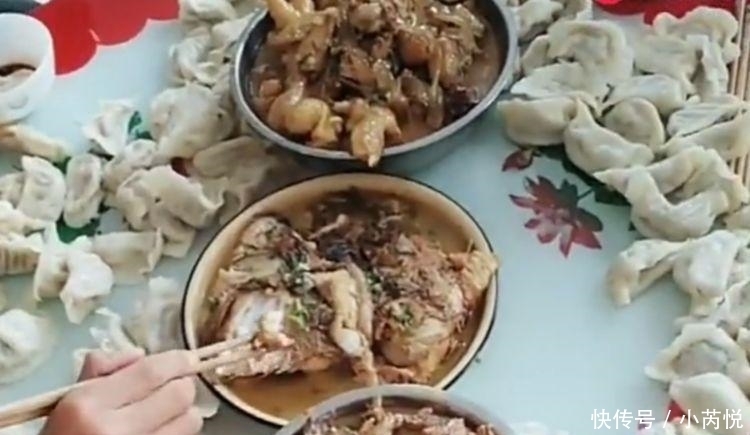 南方女孩|第一次去男朋友家, 看到他家的饭菜, 自己没吃几口就下桌了!