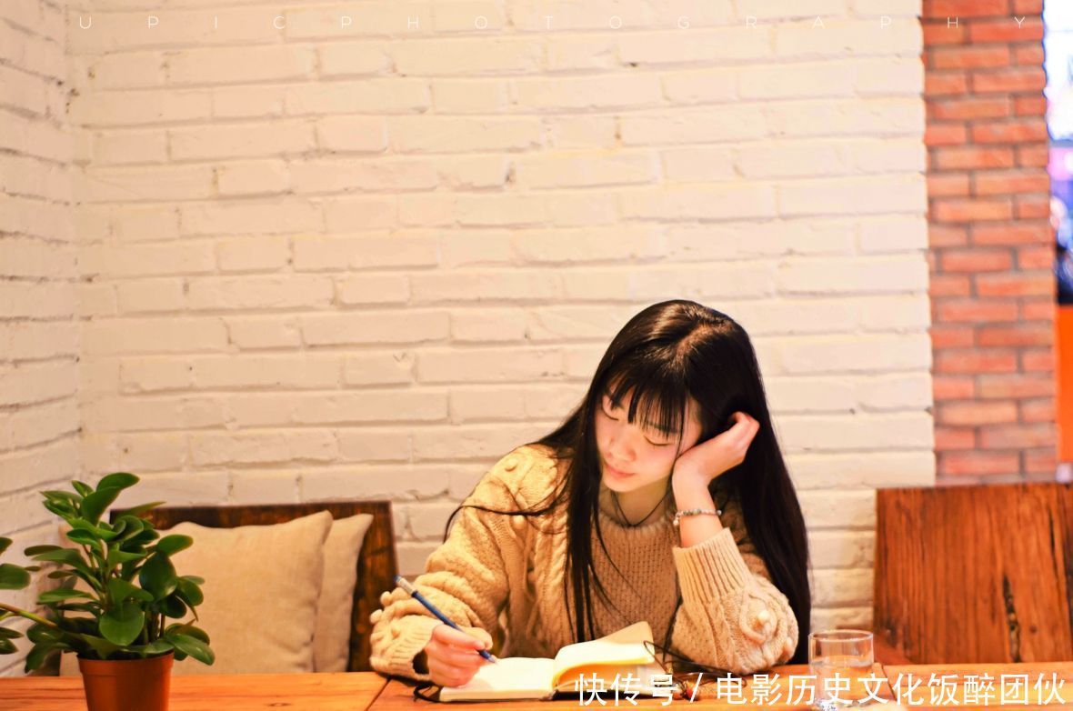 手机|科技冲淡了亲情：为何没手机的时候人们远比今天有人情味？