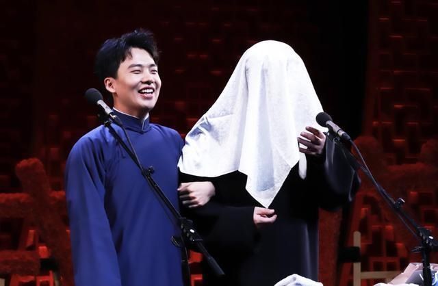 母子|郭麒麟与生母同框,母子相明显离开郭德纲20年,胡中惠身价过亿