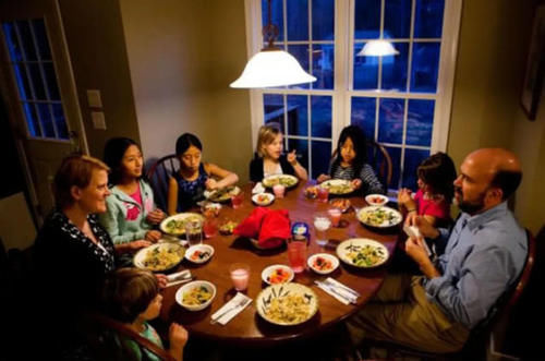 有何|走进美国普通人家庭他们一日三餐吃什么和中国到底有何区别