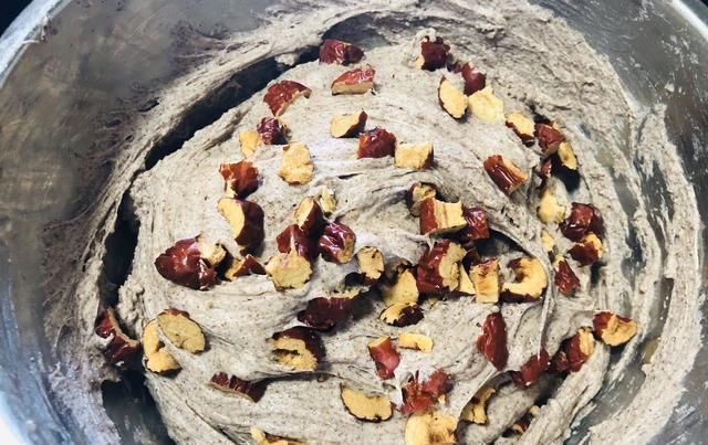 一搅蒸一蒸|红糖发糕的私藏做法,不揉面搅一搅蒸一蒸,松软如海绵