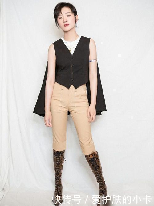 十足|万茜气质无人能及，烂大街黑白配裙装气场十足，完全不像生过娃