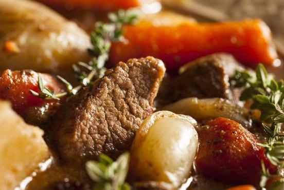 入味|炖牛肉时,别再直接焯水,焯水之前加上一步,牛肉软烂入味还不腥