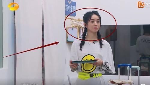 颖宝|赵丽颖嫌大厨墨迹,生气回房间,小声嘟囔却被录下来真不敢相信