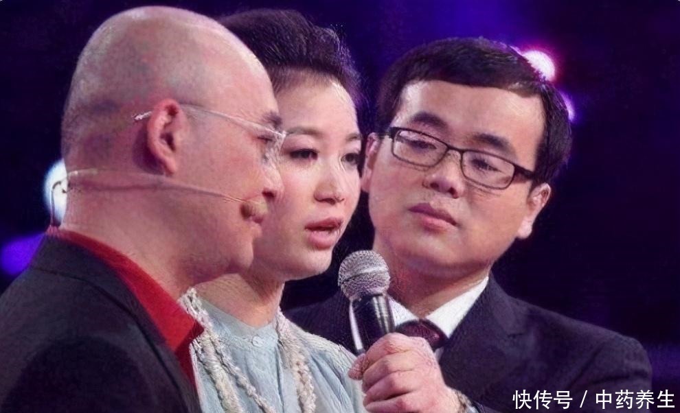  下台|《非诚勿扰》“无臂女孩”留灯，男嘉宾深情告白牵手，下台就分手